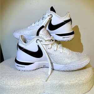 Nike Air Zoom White and Black Sneakers